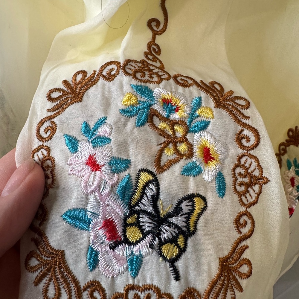 ✨️Bohemian Embroidered Cream Maxi Skirt✨️ - Picture 2 of 5
